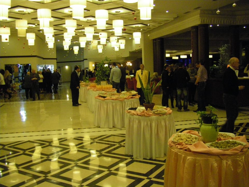 Silvesterempfang in der Lobby Iberostar Waves Mehari Djerba