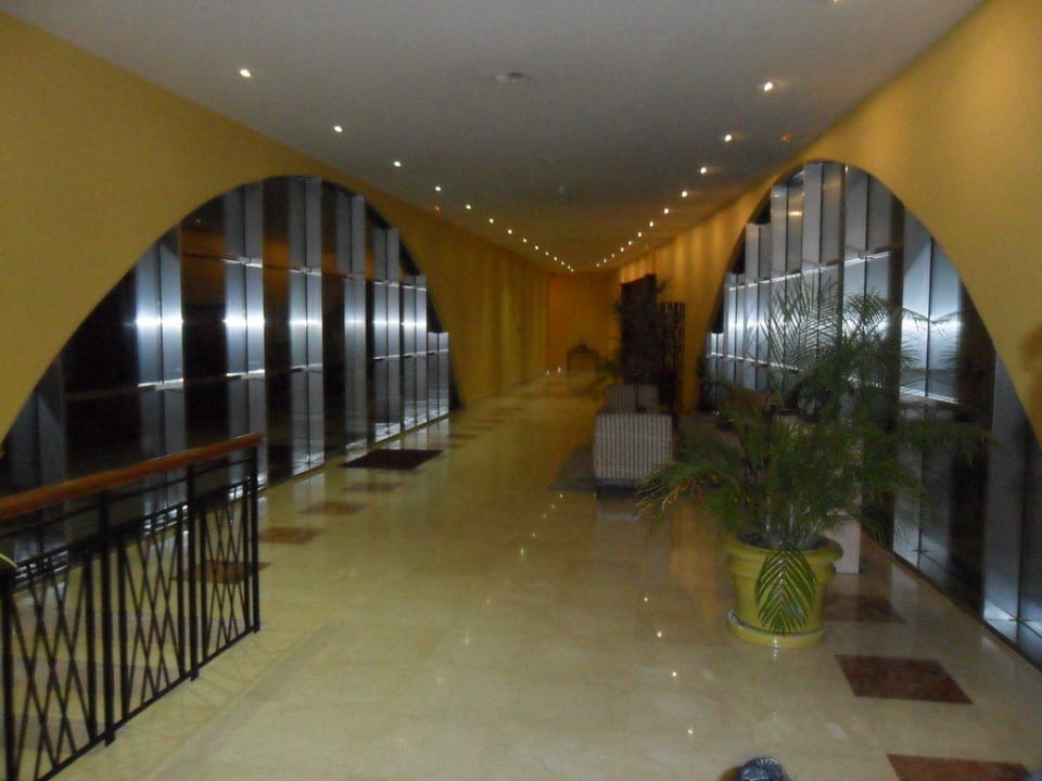 Eingangsbereich Grupotel Playa de Palma Suites & Spa