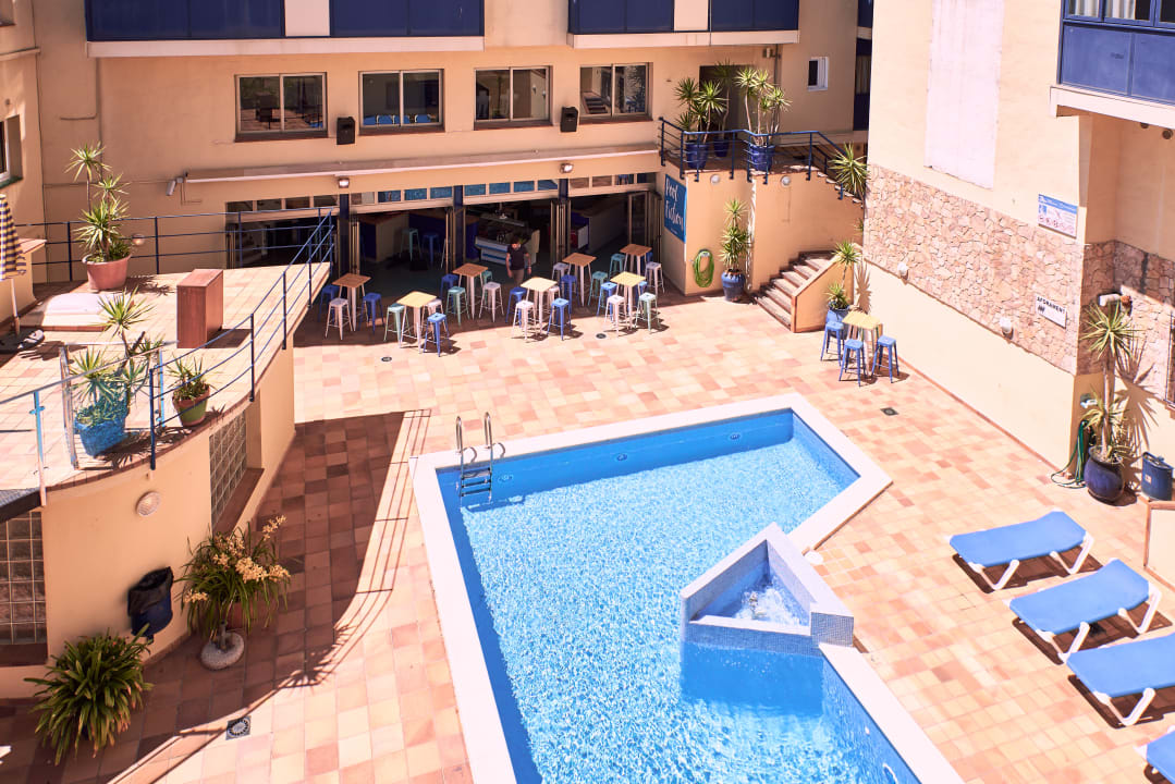 Pool Hotel Caribe Youth Only