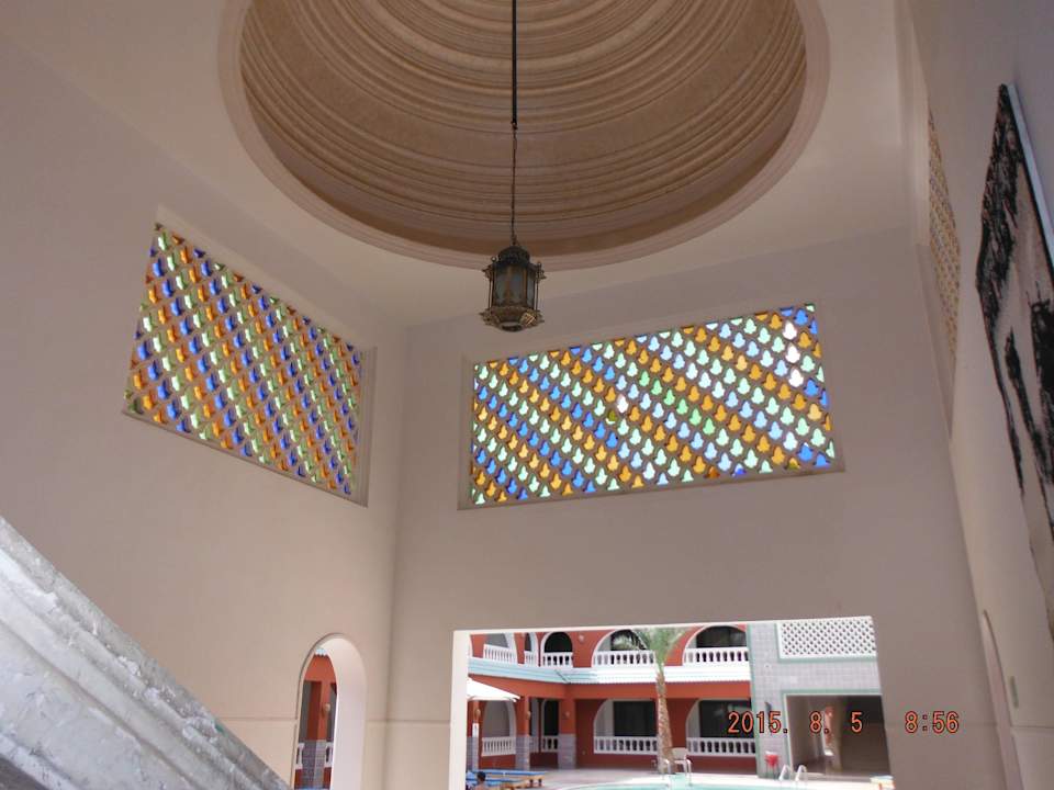 Jeden z budynków Pickalbatros Alf Leila Wa Leila Resort - Neverland Hurghada