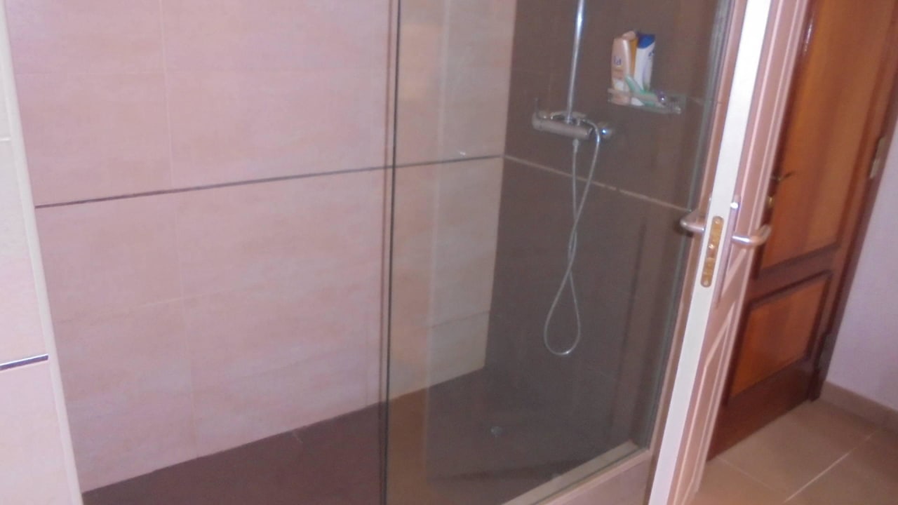 Die Dusche, sehr edel Hotel Luxor