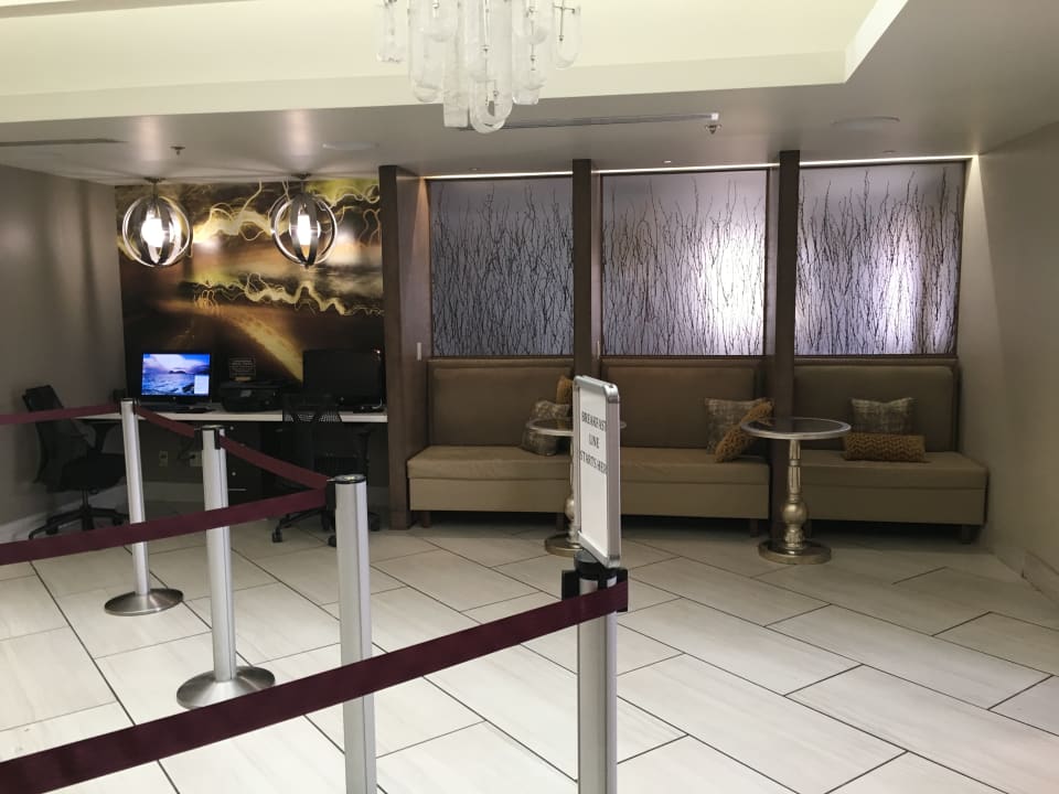 Lobby Best Western Plus Hotel at Lake Powell