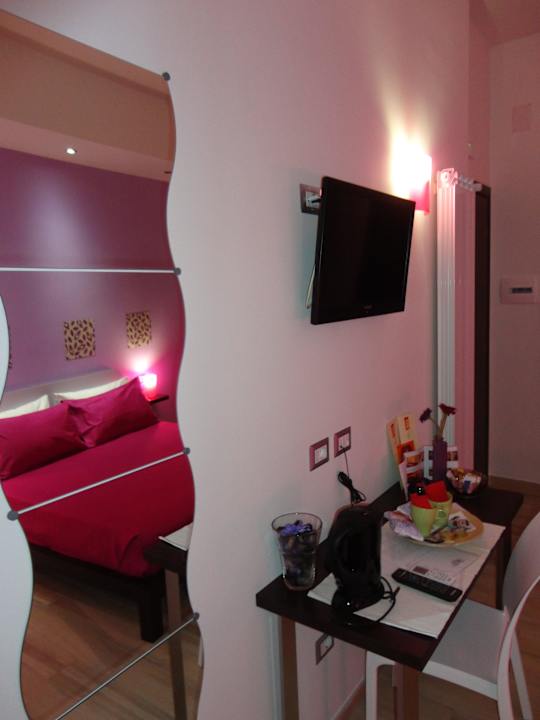 Camera Fontana di Trevi C'Est La Vie Suites