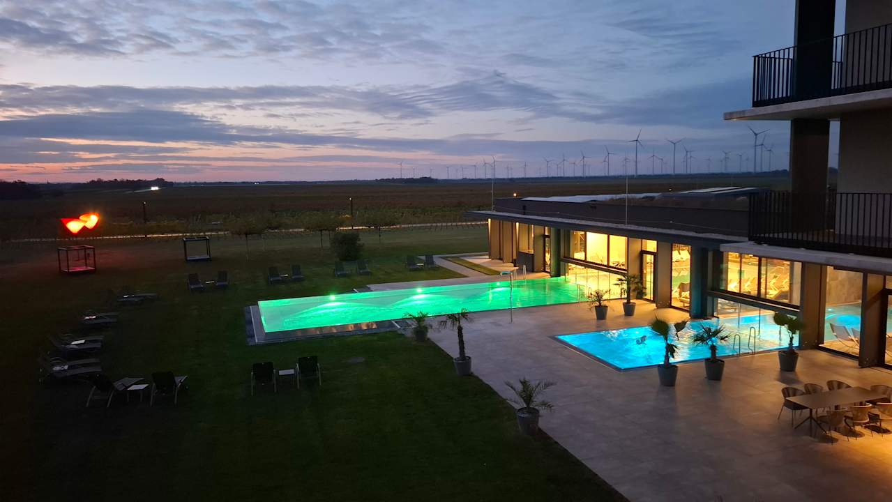 Pool Scheiblhofer THE RESORT