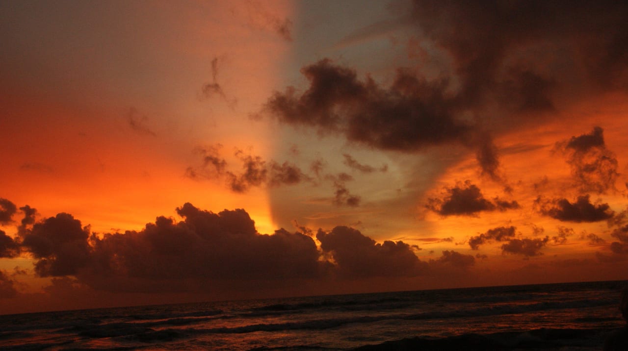 Sonnenuntergang Mermaid Hotel & Club