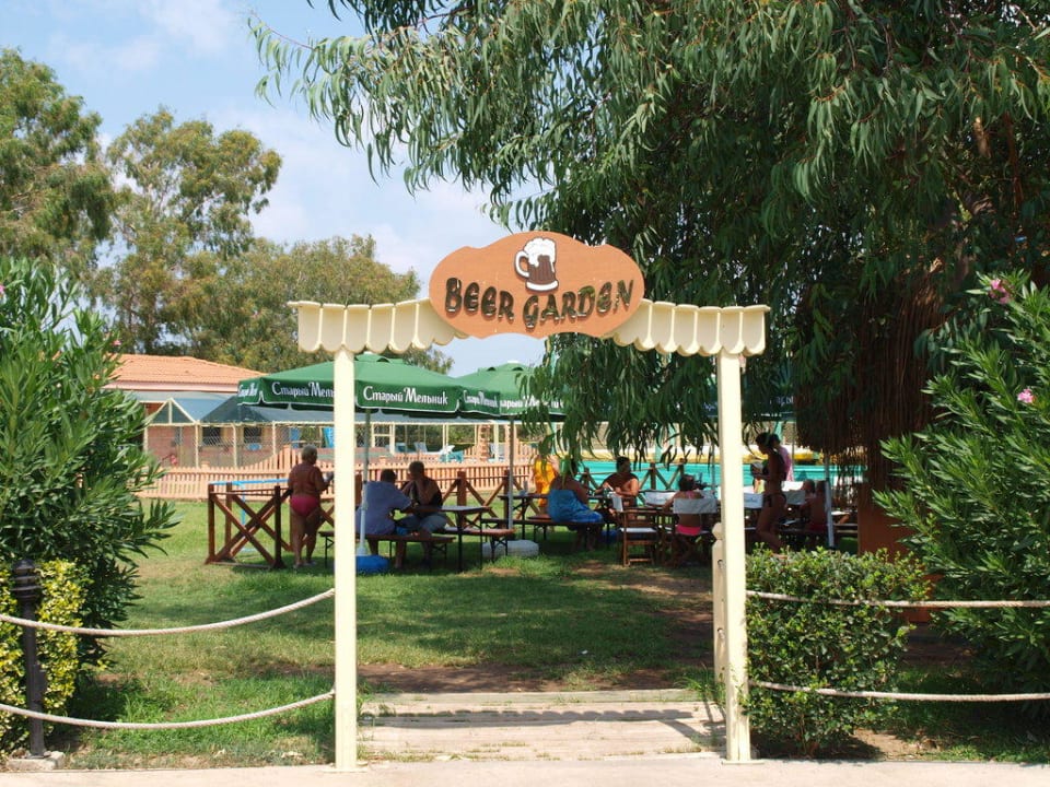 Biergarten  Asteria Family Resort Side