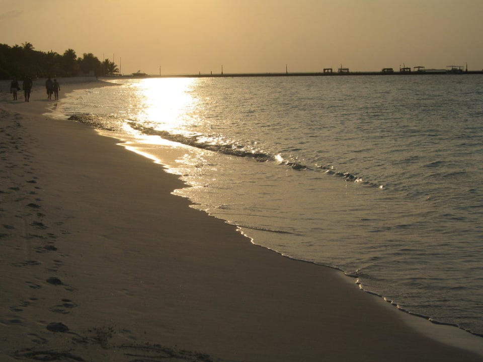 Sonnenaufgang Kuredu Island Resort & Spa