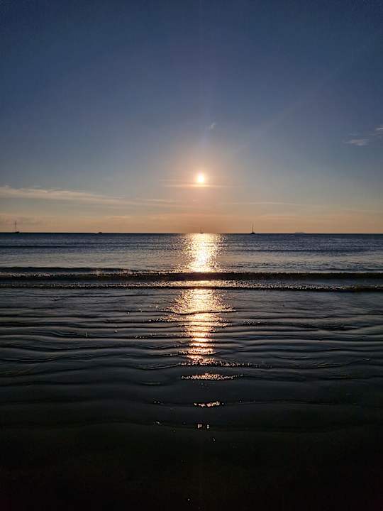 Strand Twin Lotus Resort and Spa (Adult Only / November to April)