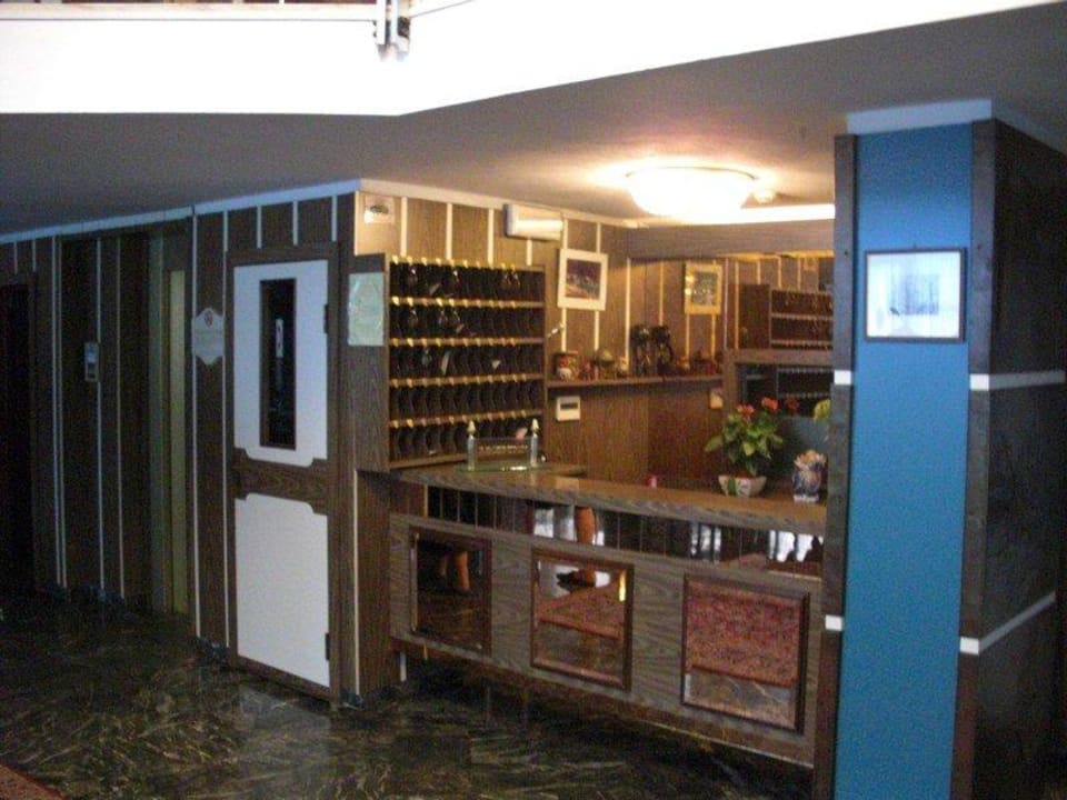 Rezeption Hotel Caravelle