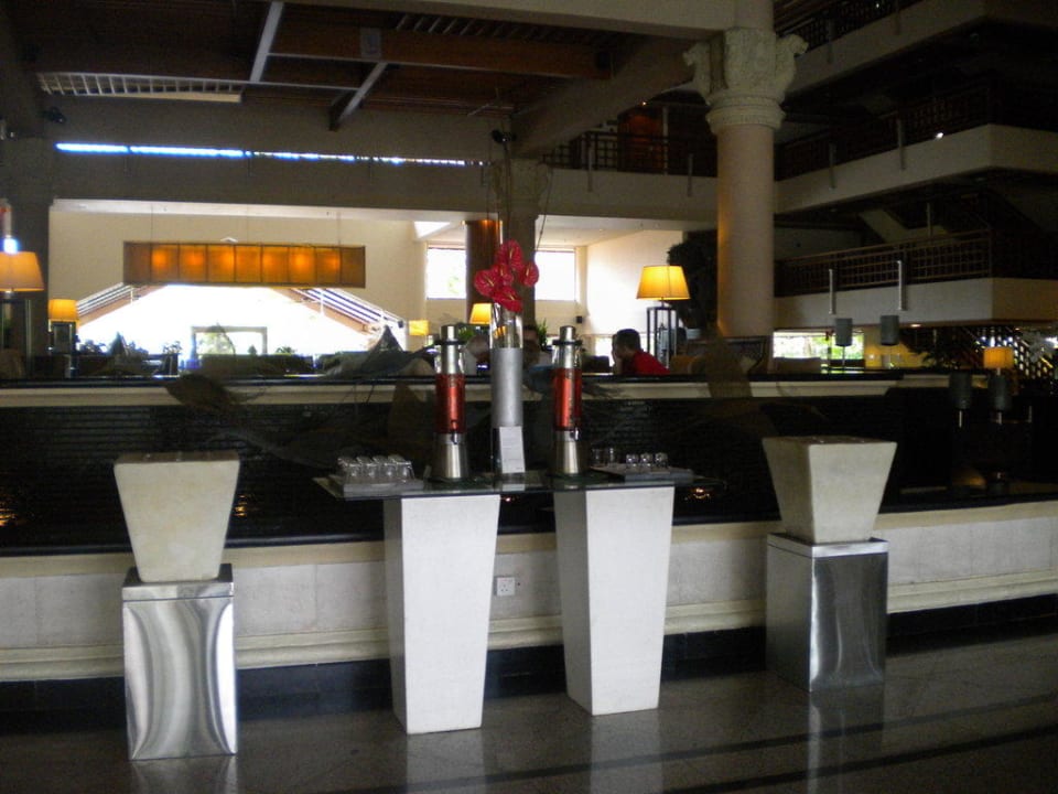 Getränkespender in der Lobby The Westin Resort Nusa Dua, Bali