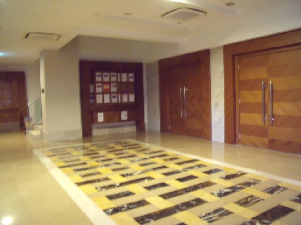 Bei schlechtem Wetter der Kinderclub-Bereich Sentido Trendy Verbena Beach