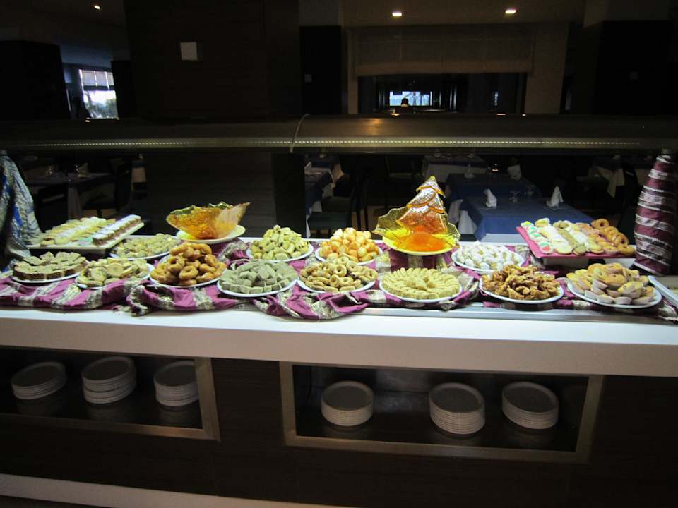 Kuchenbüffet Hotel Rosa Beach