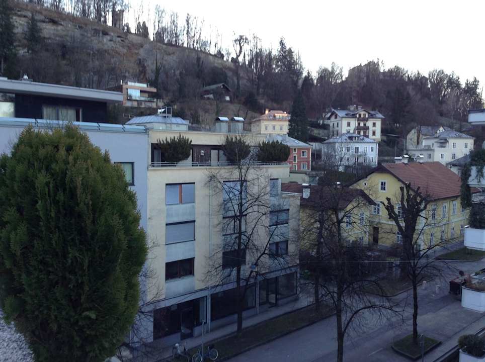 Ausblick von der Terrasse des Zimmers 410 Am Neutor Hotel Salzburg Zentrum
