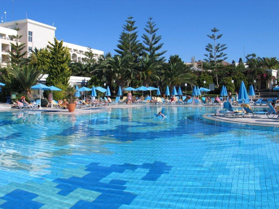 Pool mit Haupthaus Iberostar Waves Creta Panorama & Mare