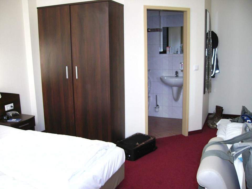Doppelzimmer mit Zustellbett Hotel Eleazar