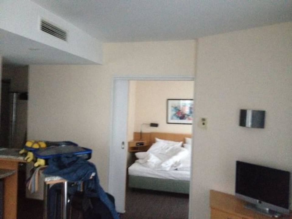 Großzügig mit Vorzimmer  Hotel NH Dortmund