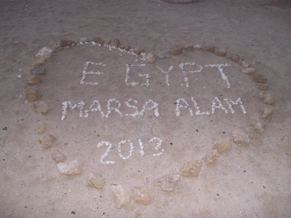 Herzchen und Grussfläche Meerseite Steigenberger Coraya Beach - Adults only