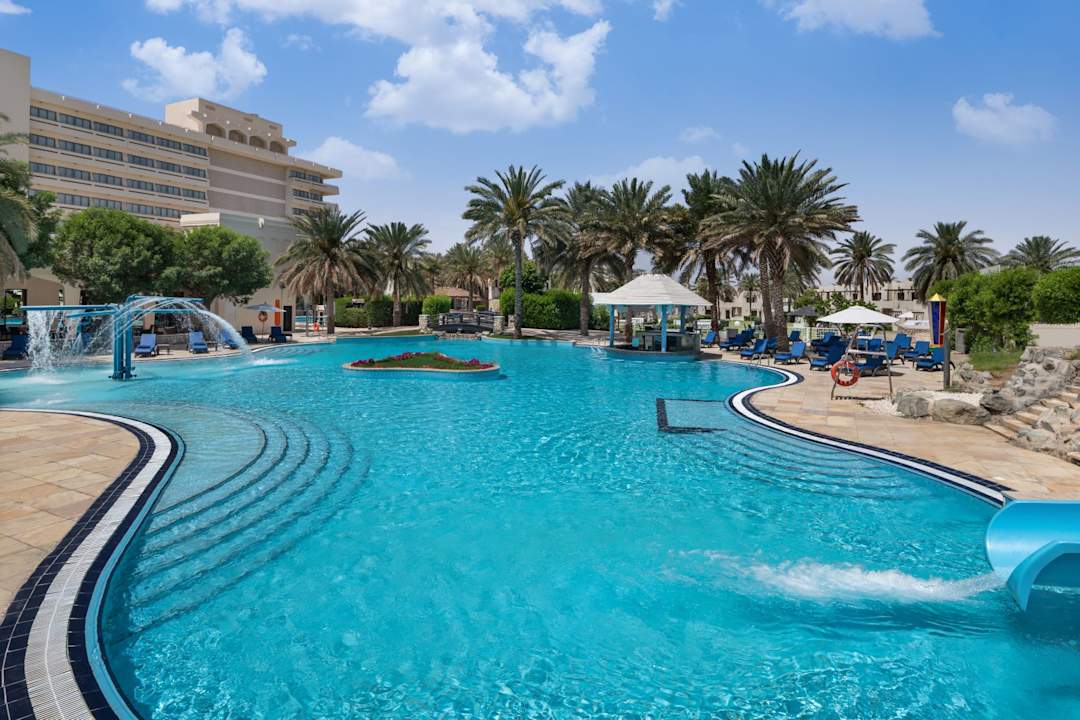 Außenansicht Radisson Blu Hotel & Resort Al Ain