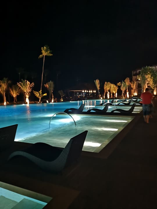 Pool Lopesan Costa Bávaro Resort, Spa & Casino