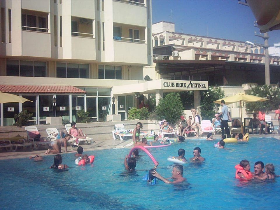 Unser Hotel mit Schwimmbad Hotel Büyük Berk