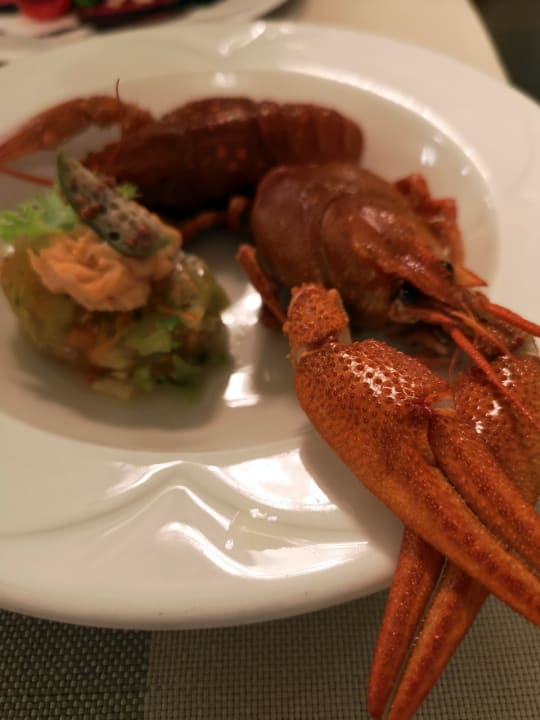 Gastro Bellis Deluxe Hotel