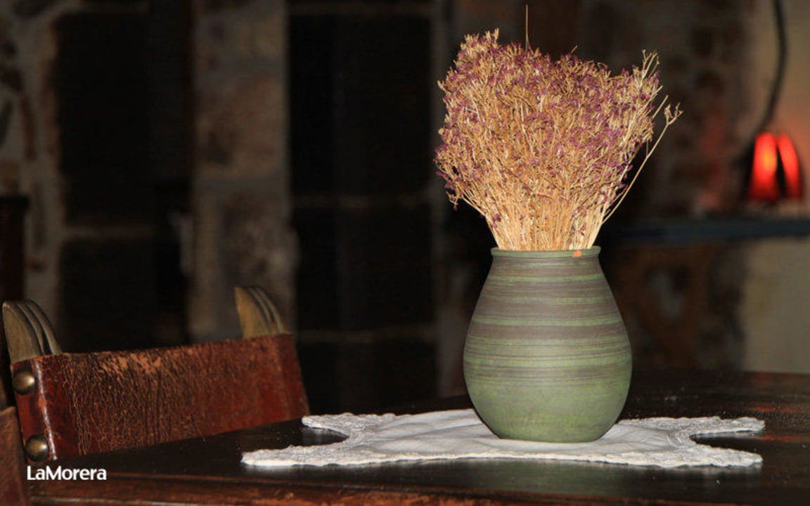 Detalle de la sala La Morera, Turismo Rural