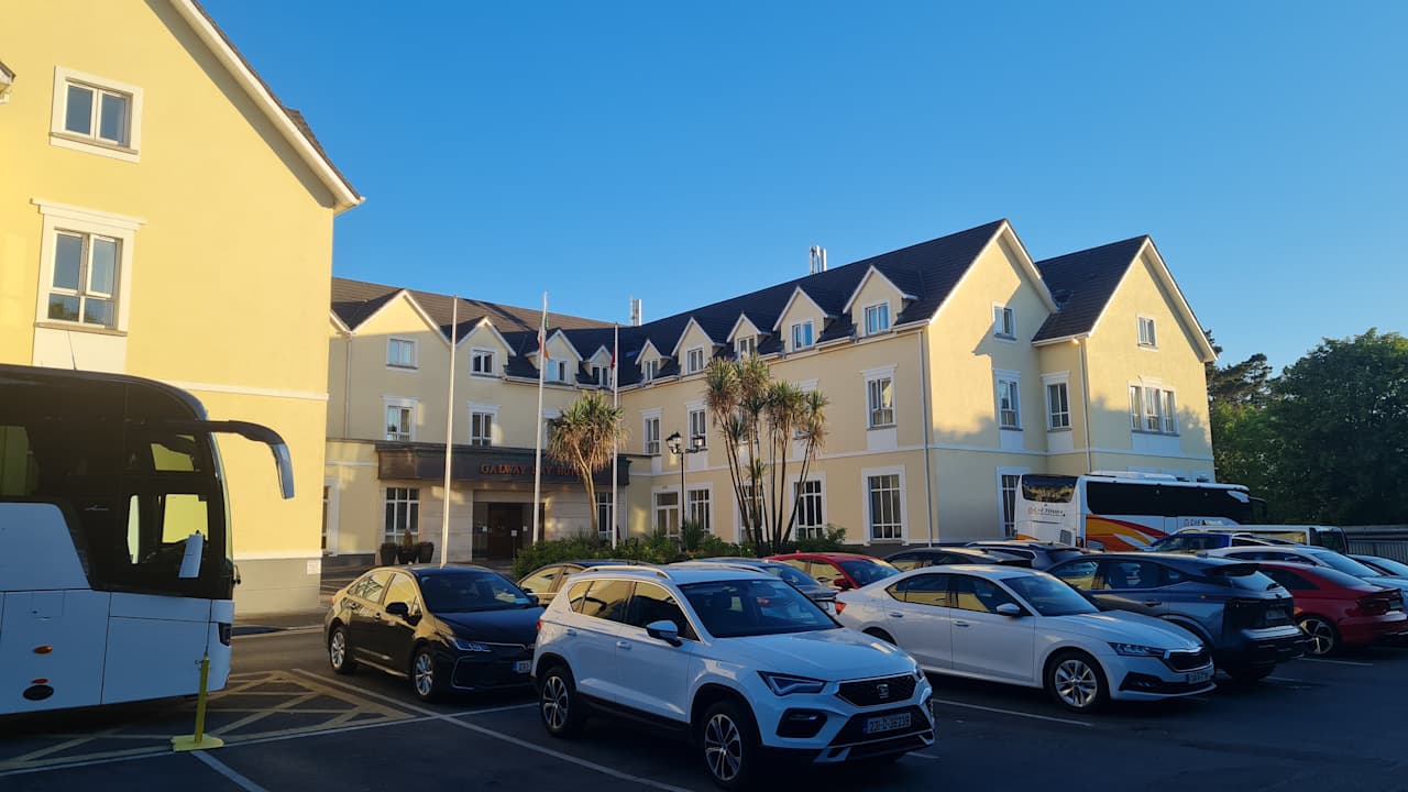 Außenansicht Hotel Galway Bay