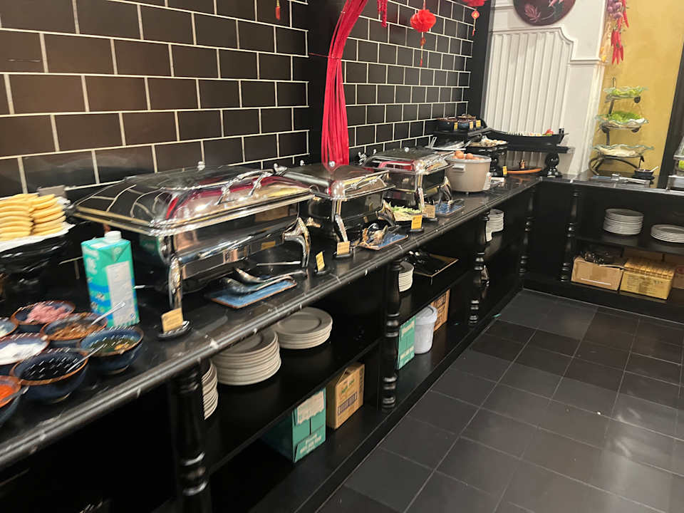 Gastro Adora Art Hotel