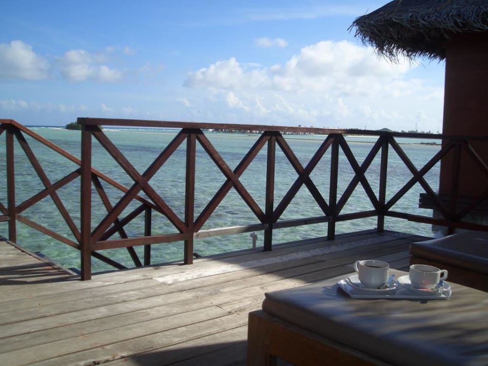 Ausblick vom Wasserbungi (Lagunenseite) Cinnamon Dhonveli Maldives