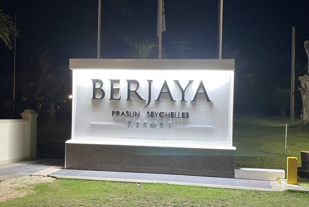 Außenansicht Berjaya Praslin Resort