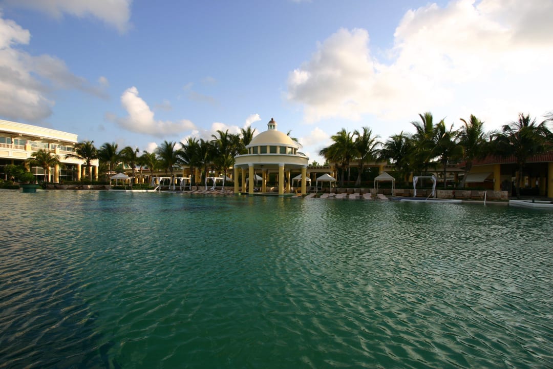 Activitiespool JOIA Paraiso by Iberostar