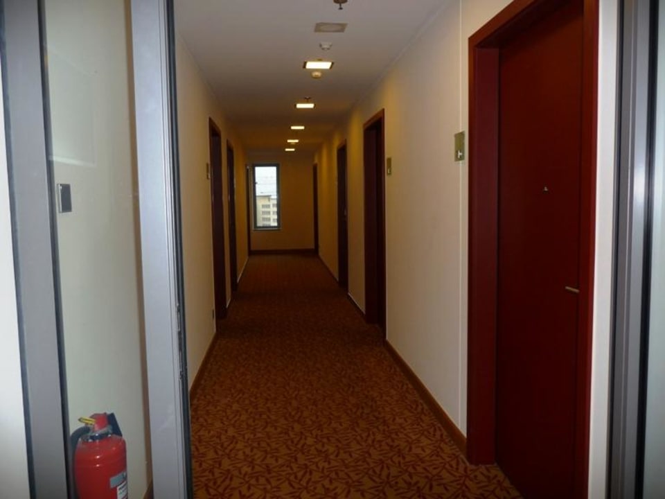 Gang zu den Zimmern AMERON Köln Hotel Regent