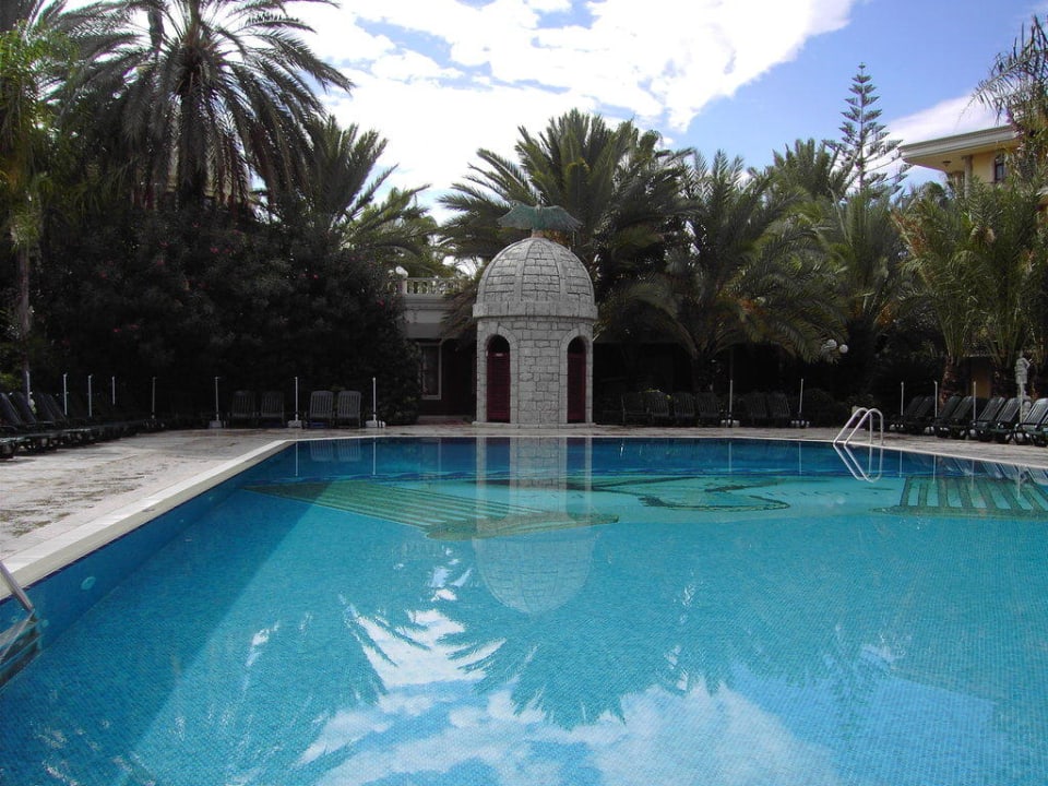 Der Hotelpool Hotel Yetkin