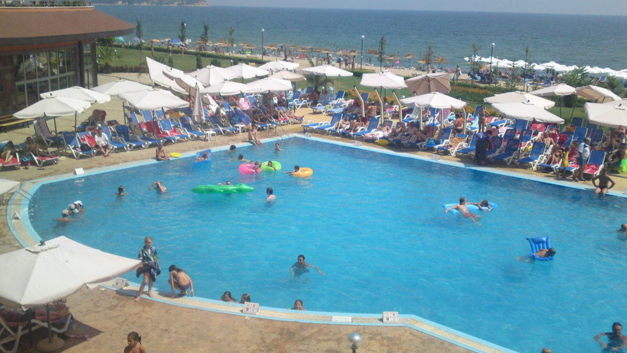 Pool außen Sol Luna Bay