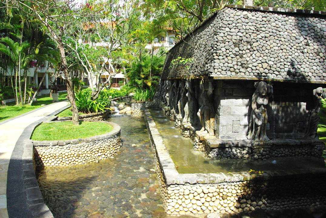 Perfekt gepflegte Gartenanlage The Laguna A Luxury Collection Resort & Spa