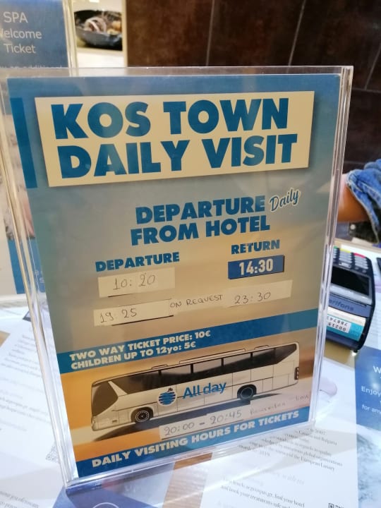 Lobby Hotel Kouros Palace