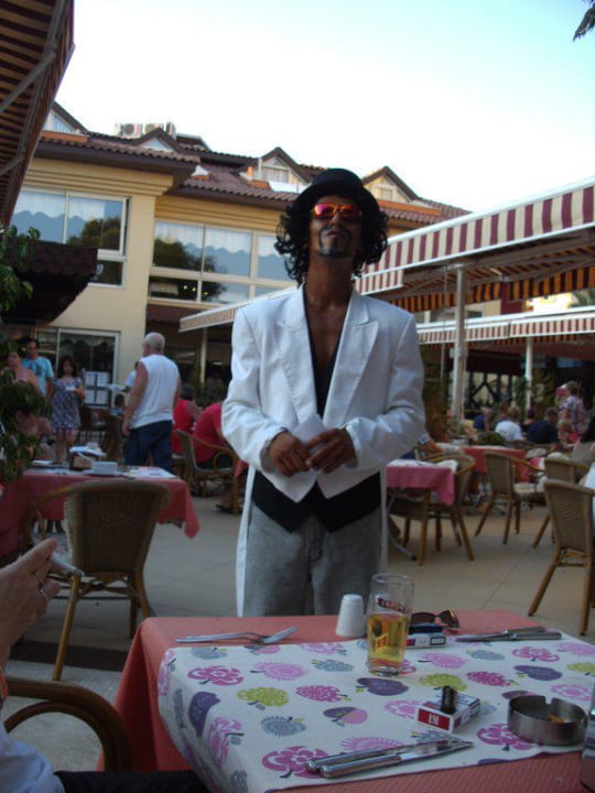 Ozi der Animateur Hotel Orfeus Park