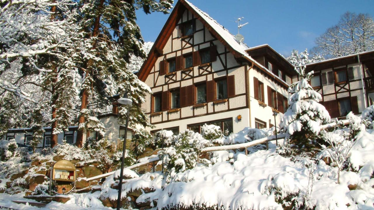 Außenansicht Hotel Waldhaus Wilhelm