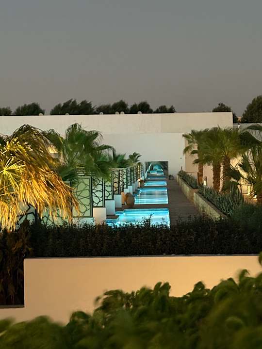 Pool Fort Arabesque Resort, Spa & Villas