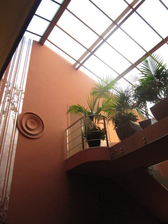 Dach und Treppenhaus Hotel Porta Felice & Spa