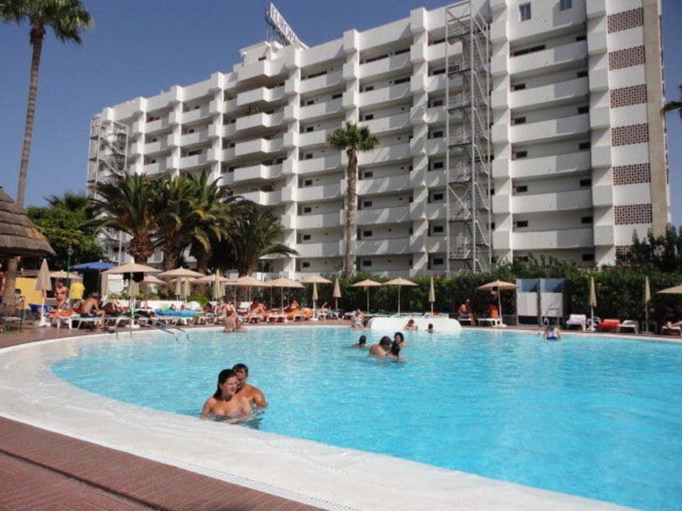 Ausblick von der Poolanlage allsun Hotel Lucana