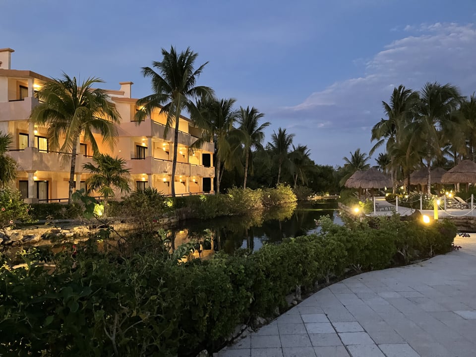 Außenansicht Grand Palladium Kantenah Resort & Spa