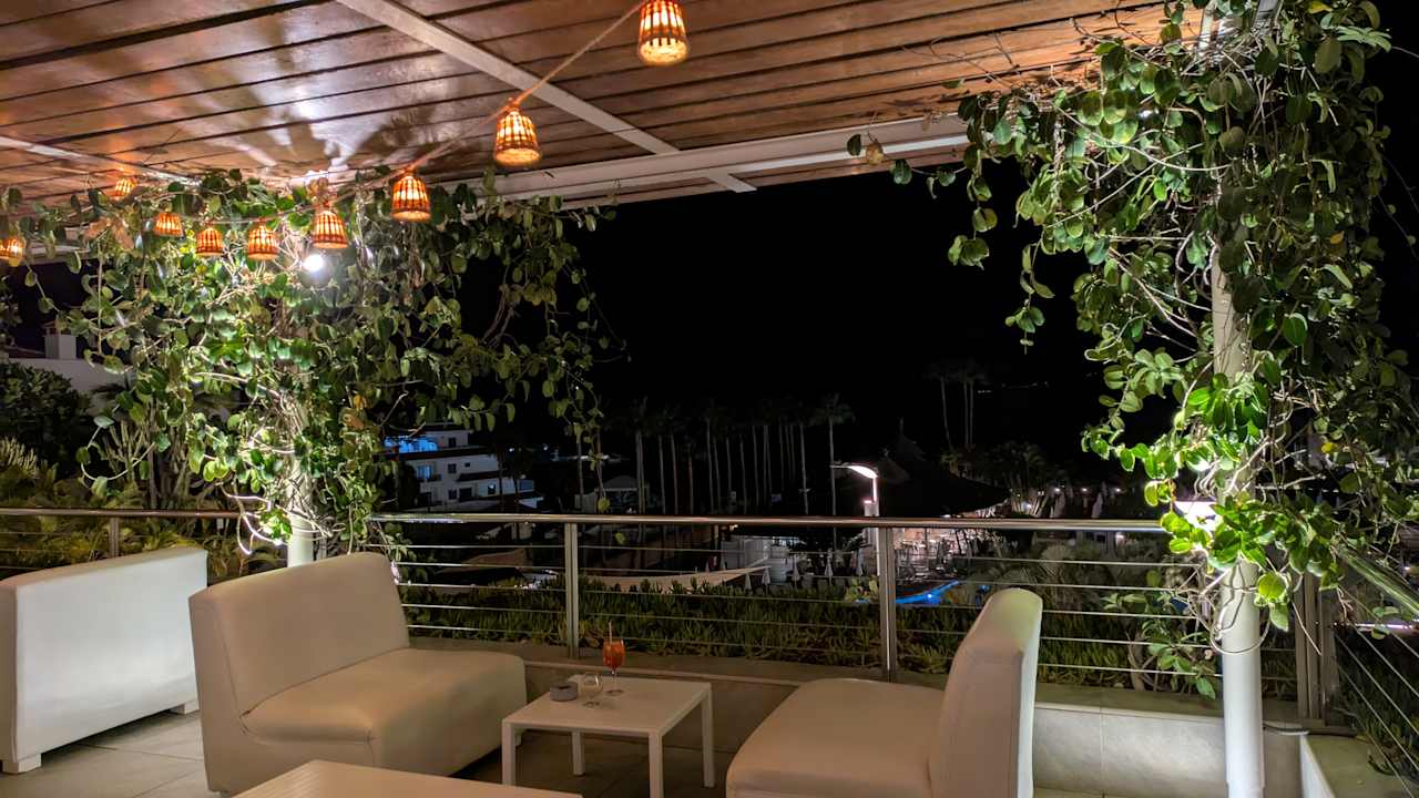 Gastro Landmar Playa La Arena