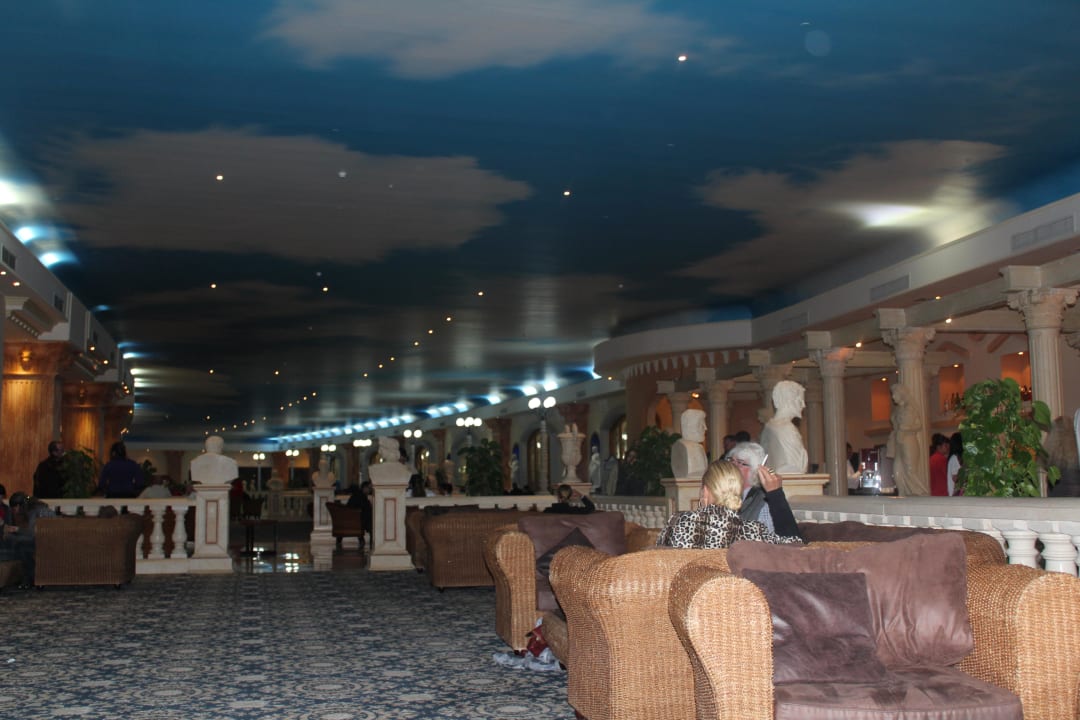 Лобби бар Titanic Beach Spa & Aqua Park