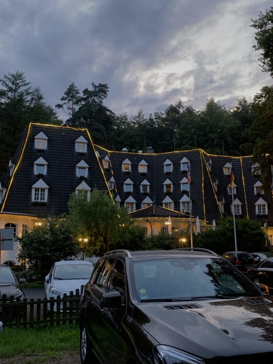 Außenansicht Hotel Waldhaus Reinbek