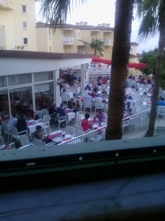 Außenbereich Restaurant Iz Flower Side Beach Hotel
