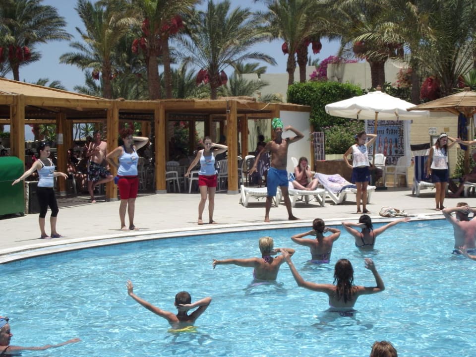 Animationsteam bei der Arbeit Palm Beach Resort