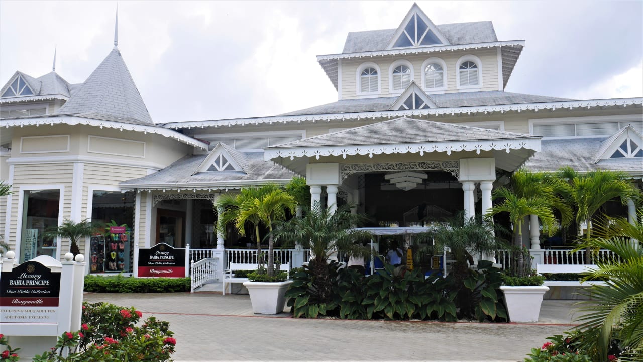 Lobby Bahia Principe Luxury Bouganville