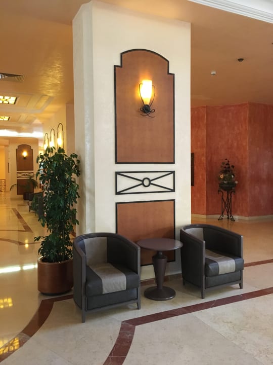 Lobby DIT Majestic Beach Resort