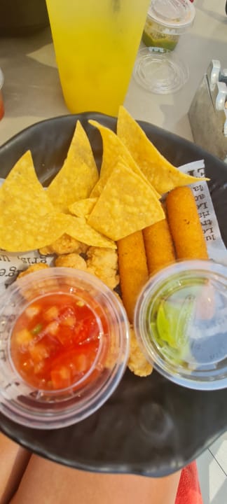 Gastro Rose Rayhaan by Rotana